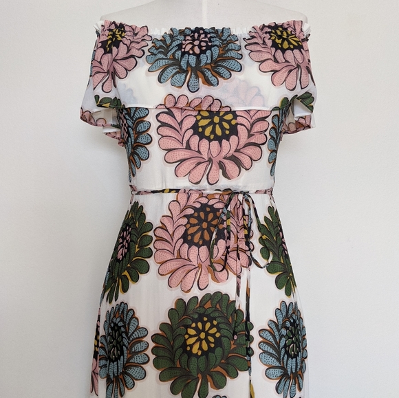 Floral Maxi Dress - Picture 3 of 7